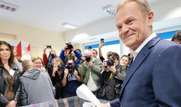 tusk-ekloges-polonia