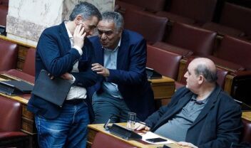 skourletis_tsakalotos_filis_obrella