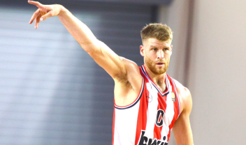 thomas_walkup_olympiakos_super_cup